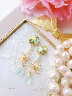 封筒発送【新発売】春 ワイヤーflower ゆらゆら可愛い♡ピアスorイヤリング