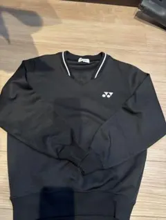 YONEX Vネック ブラックウェア SSトレーナー