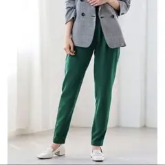 タック カジュアルパンツ