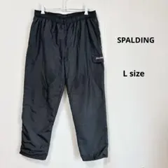 スポルディング　トレーニングパンツ　L ダークグレー　裏起毛　ピンクロゴ刺繍のサムネイル