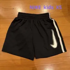 NIKE キッズ　XS ハーフパンツ