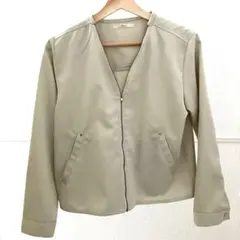 ブルゾン　ジャケット　アウター　白　アイボリー