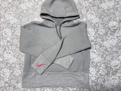 【ナイキ】レディースパーカー