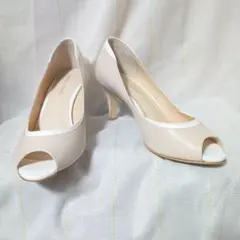 美品 Odette e Odile オープントゥパンプス ベージュ 23.5cmのサムネイル