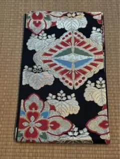 袋帯　黒地　花柄　正絹