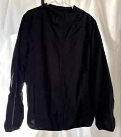 UNIQLOブラック ナイロンジャケット フード付きLサイズ