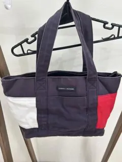 Tommy Hilfigerトートバックのサムネイル