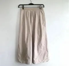 極美品　UNIQLO スカート　裏地付き