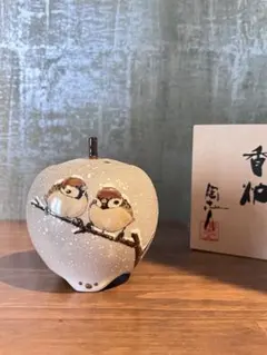 中村陶志人　外志人氏作【九谷焼】伝統工芸 陶志窯 葡萄 花瓶 花器 桐箱 色絵 九谷焼【中村陶志人作】4.5号香炉 藤に鳥 – 漆陶舗あらき 輪島塗