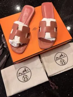 【ほぼ未使用】HERMES ORAN エルメス　サンダル　オラン 37 付属品有のサムネイル