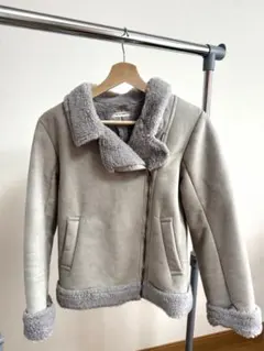 ムートンコート