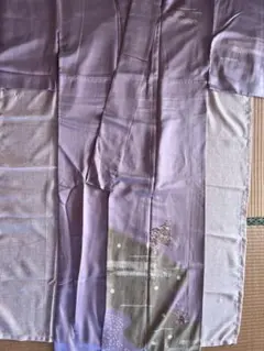 薄紫色の花柄刺繍訪問着