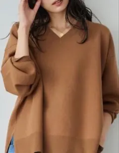 バンヤードストーム vネック