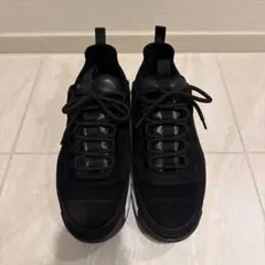 美品CHANEL スニーカー ブラックのサムネイル