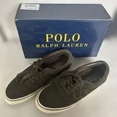 ブラック スニーカー