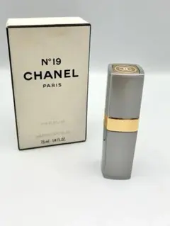 CHANEL No19 パルファム 7.5mlのサムネイル