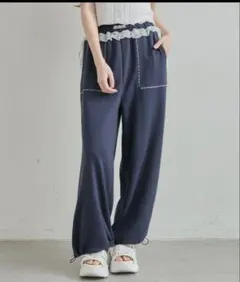 ゆゆ様 新品タグ付きOLIVE des OLIVE ネイビー スウェットパンツのサムネイル