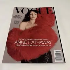 VOGUE（表紙:アン ハサウェイ）