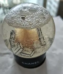 CHANEL　シャネル スノードーム 香水ボトルデザイン