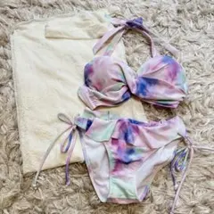 タイダイ柄 フリルビキニ セパレート水着 パレオ付き3点セットのサムネイル