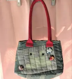蛙モチーフのトートバッグ