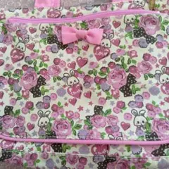 スイマー　バラとウサギ柄トートバッグ