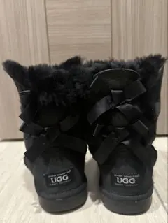 UGG ブラック ムートンブーツ リボン付き