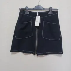 新品タグつき　ストラディバリウス　ジッパー付き黒ミニスカート