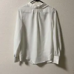 GU トップス　白