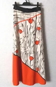 CAST:　パネルアートプリントスカート