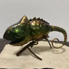 ヴィンテージ風ブリキ　グリーン系カメレオンのオブジェ