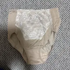 SHAPE LINE ベージュショーツ レース付き