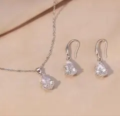 Hihhoウォータードロップ・ネックレス&ピアス・シルバー・ステンレスのサムネイル