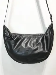 UNIQLO：C レザータッチラウンドショルダーバッグ ブラック■W0312