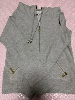 Redy レディー　グレー フード付きパーカー　キルティングポケット　F