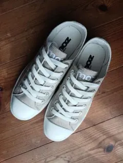 ベージュ キャンバス レースアップ スニーカー