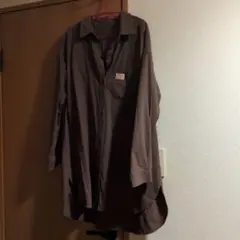 ブラウン 長袖シャツ 胸ポケット付き