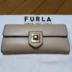FURLA ベージュ レザー 長財布