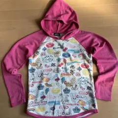 フード付きトレーナー