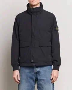 STONE ISLAND ブラックナイロンジャケット XL