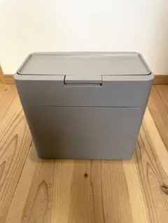 ライクイット (likeーit) フタ付きゴミ箱　グレーのサムネイル