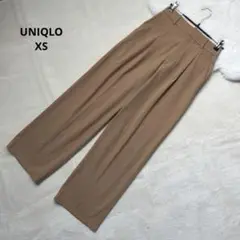 uniqloタックワイドパンツ ベージュ