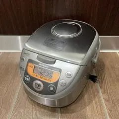 HITACHI 圧力IH炊飯器 RZ-V10KSM 本体 - メルカリ
