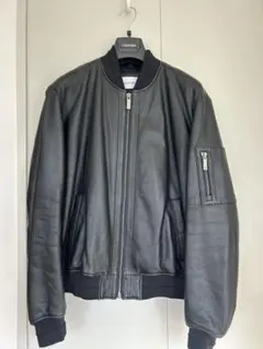 カルバン・クライン　ブラックレザーボンバージャケット