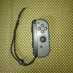 Nintendo Switch Joy-Con グレー ストラップ付き 右のみ