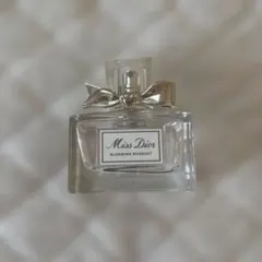 Diorミスディオールブルーミングブーケ　30ml