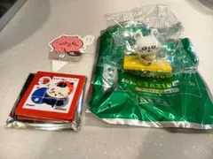 松屋　ちいかわ　フィギュア　パズル　モモンガ　ラッコ