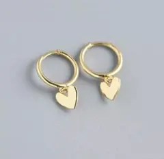 ラスト4点　揺れるハート　フープピアス