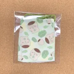 ちいかわ　くりまんじゅう　もぐもぐ本舗　ちりめん風ミニ巾着