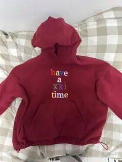 FOREVER 21 赤色 フード付きパーカーのサムネイル